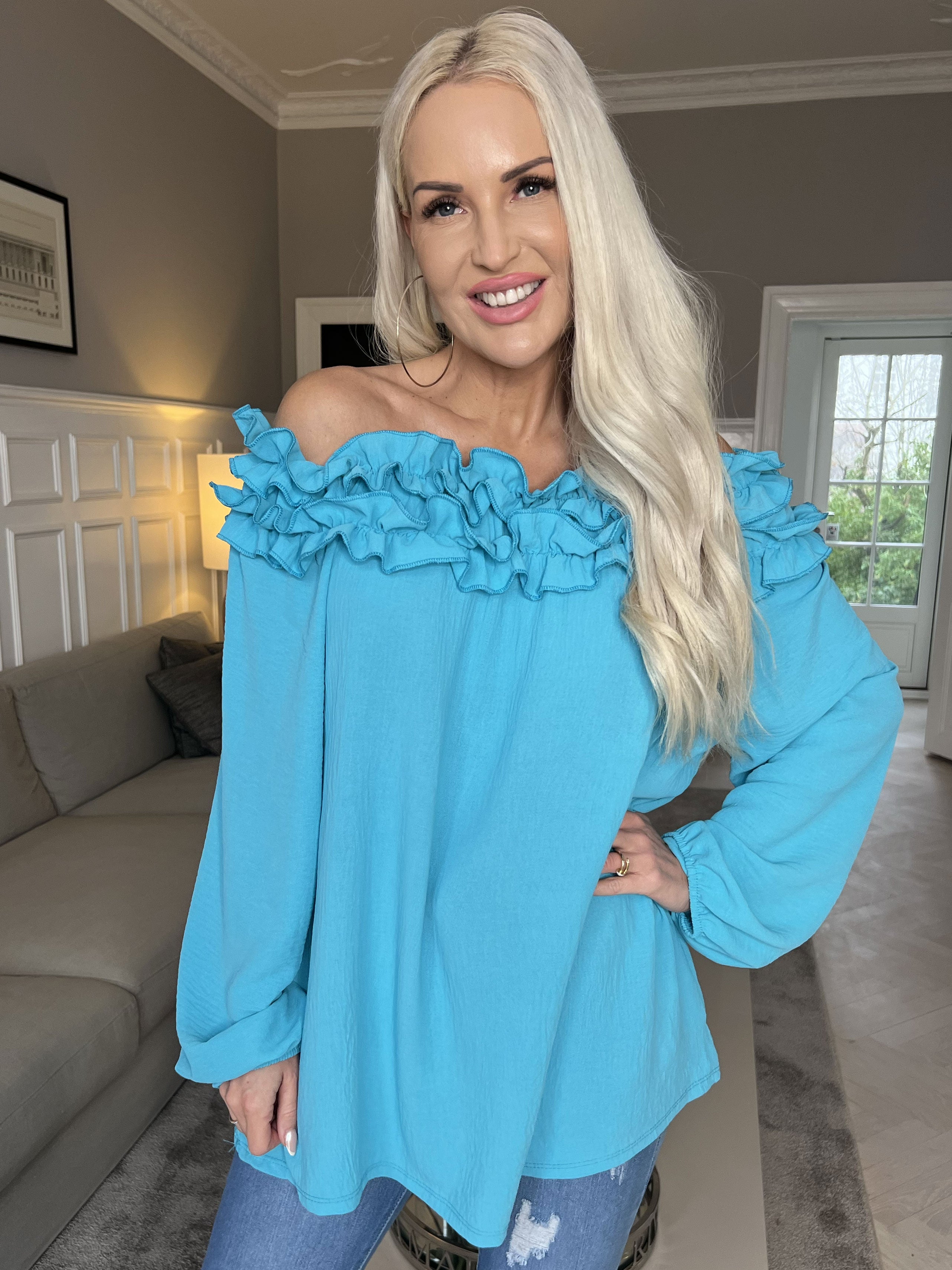 Chili - Fineste tunika bluse med flæser i udskæringen